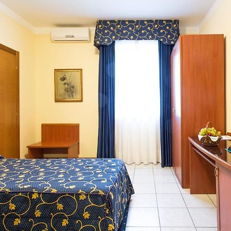 Hotel Ristorante Paladini Carisio Dış mekan fotoğraf