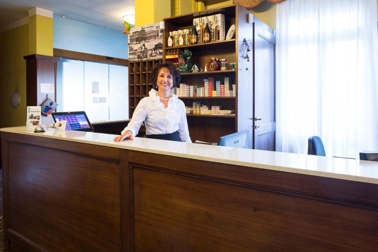 Hotel Ristorante Paladini Carisio Dış mekan fotoğraf