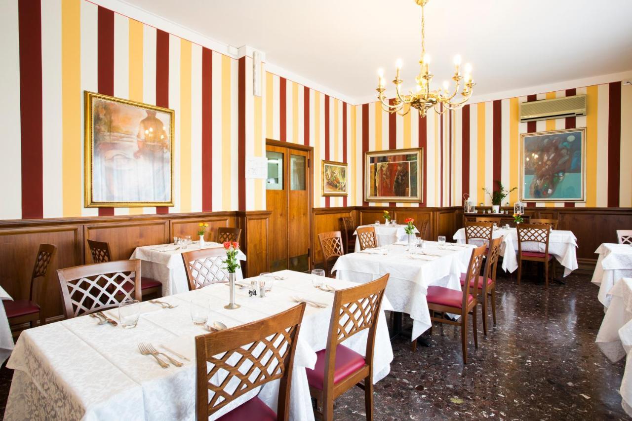 Hotel Ristorante Paladini Carisio Dış mekan fotoğraf