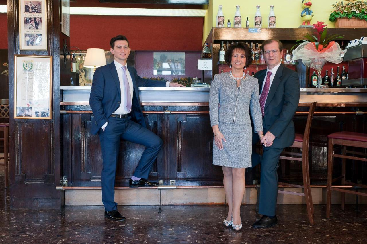 Hotel Ristorante Paladini Carisio Dış mekan fotoğraf